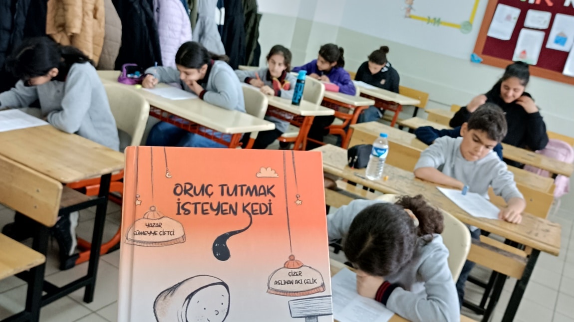 KİTAP OKUMA YARIŞMASININ ÖDÜLLERİ SAHİPLERİNİ BULDU